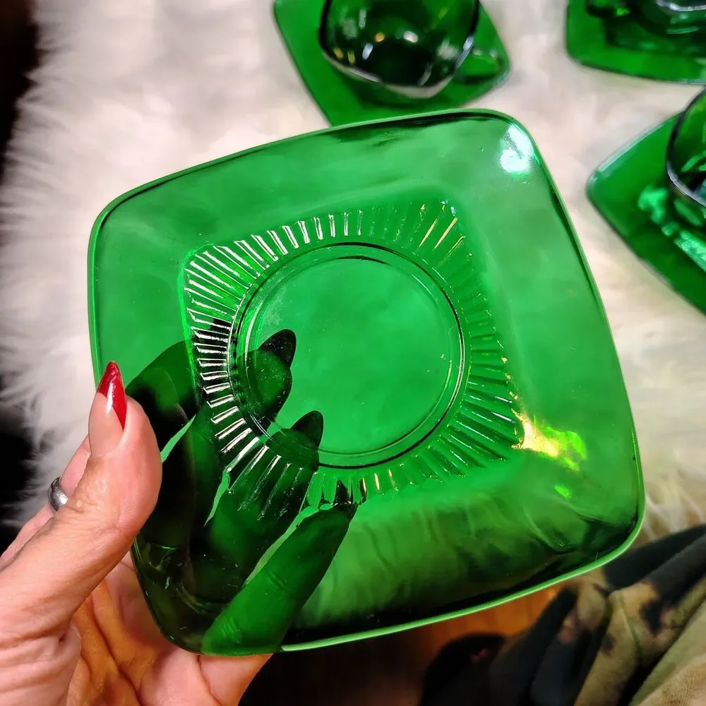 VTG Lot of 7 Anchor Hocking Glass Forrest Green Charm 3 Cups and 4 Saucers